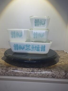 Pyrex Butterprint Refrigerator Ser